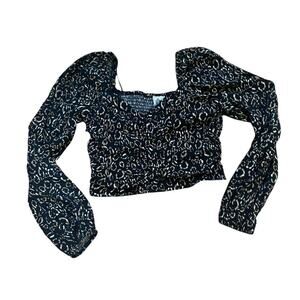 Long sleeve printed smocked crop top